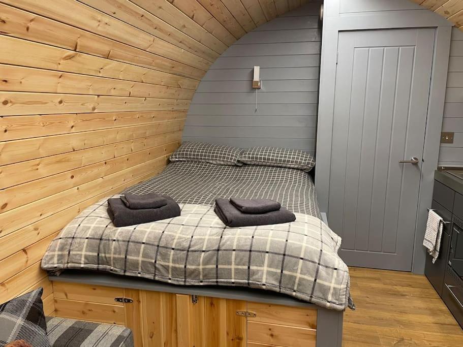Ferienwohnung Bonny Wee Snug - Pod In Spean Bridge Exterior foto