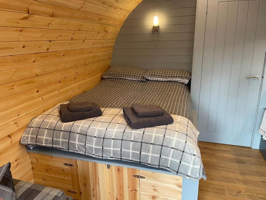 Ferienwohnung Bonny Wee Snug - Pod In Spean Bridge Exterior foto